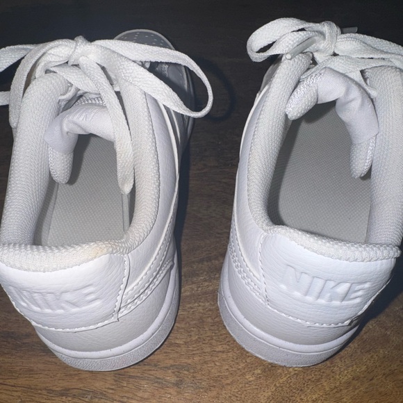 Nike White Court Sneakers - Picture 5 of 7